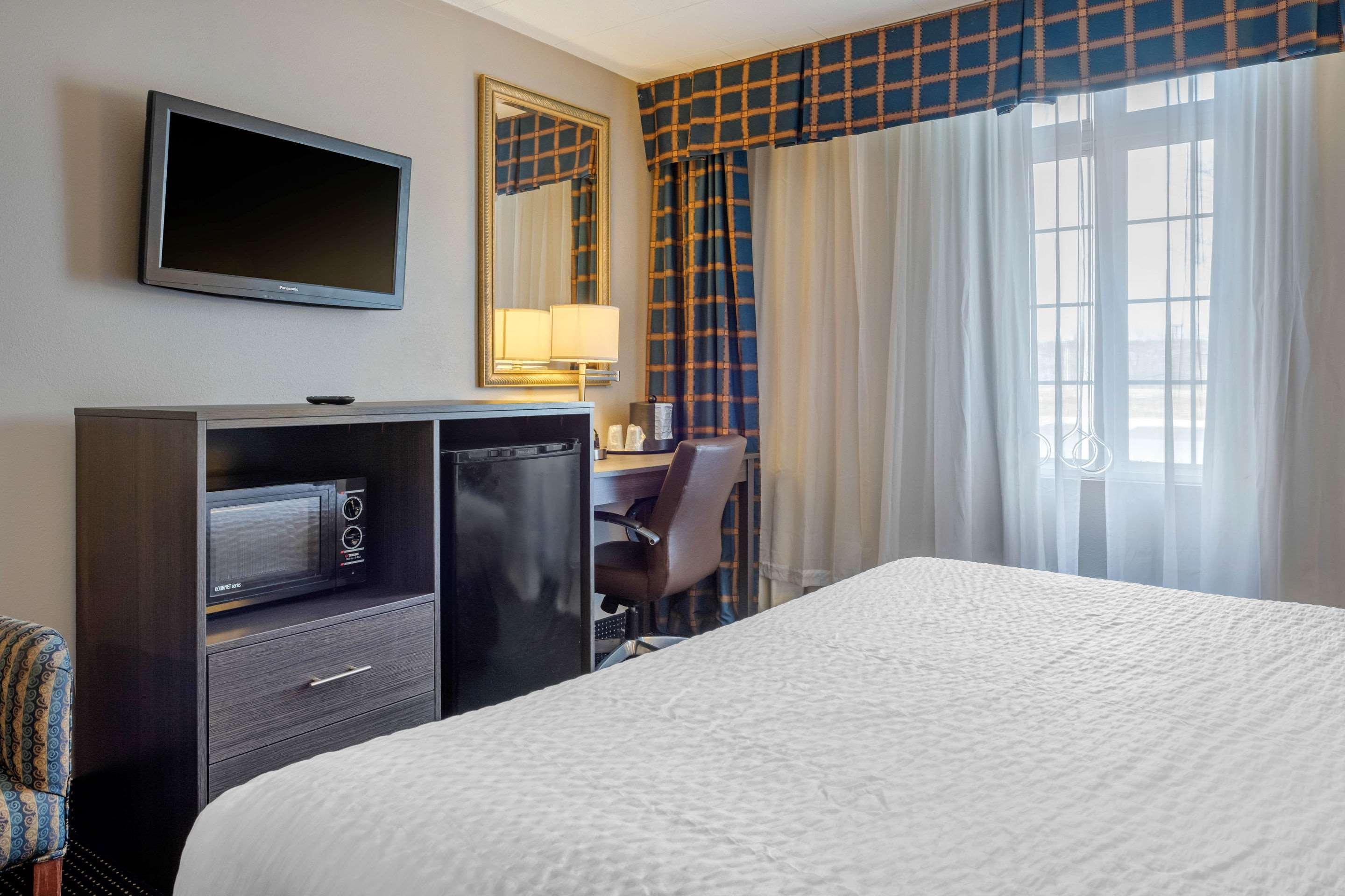 Clarion Hotel And Conference Center Harrisburg West New Cumberland Eksteriør billede