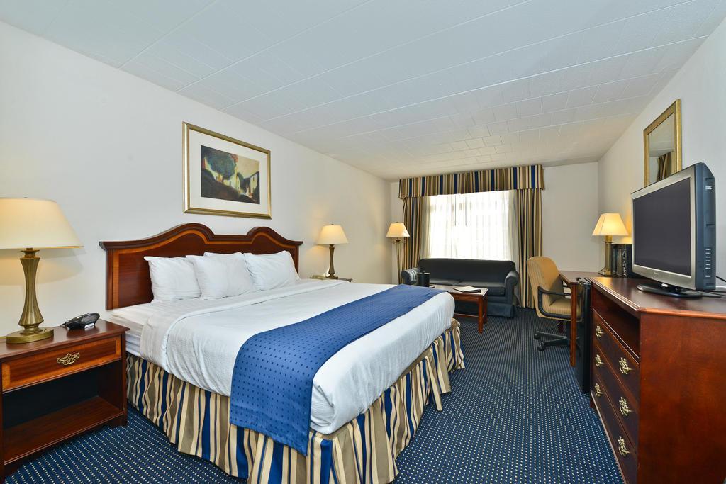 Clarion Hotel And Conference Center Harrisburg West New Cumberland Eksteriør billede
