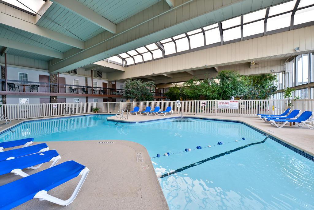 Clarion Hotel And Conference Center Harrisburg West New Cumberland Eksteriør billede