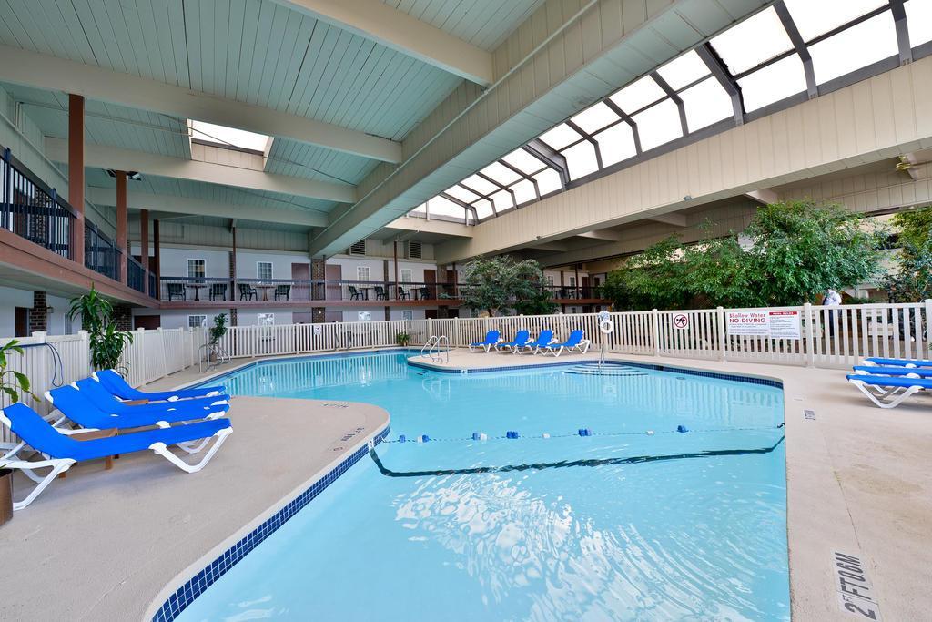 Clarion Hotel And Conference Center Harrisburg West New Cumberland Eksteriør billede